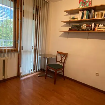 Apartamento Lovely 2-bedrooms In